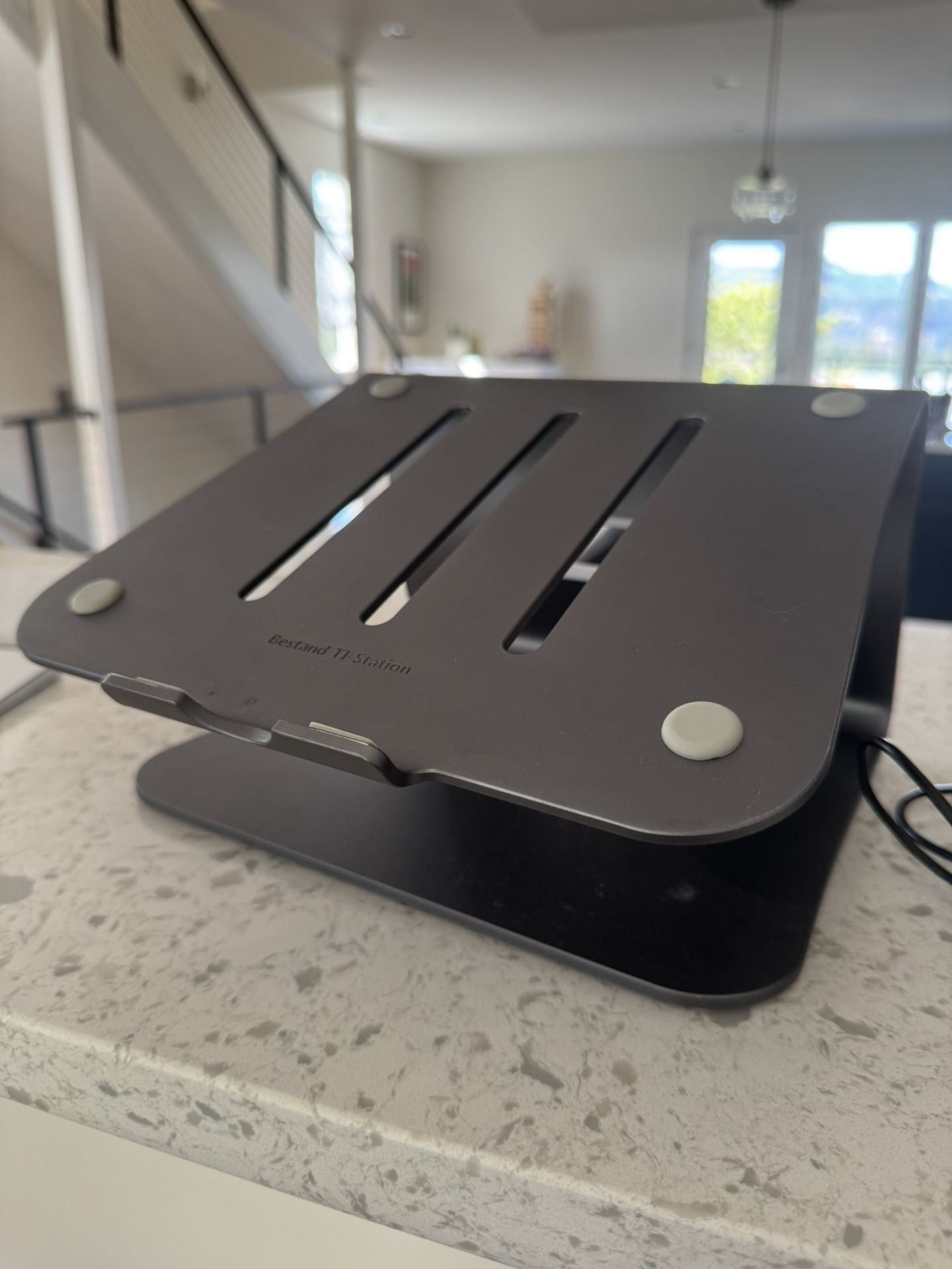 Metal Laptop Stand For 11-16in Computer Screens