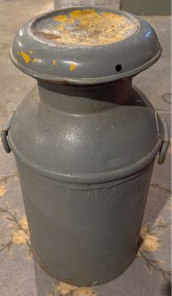 Vintage 1931 Atlantic Stamping Co. Metal Milk Can with Lid - As Is