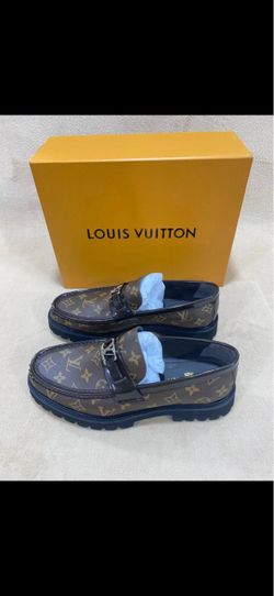 Louis Vuitton Monogram Loafers with Box size 10