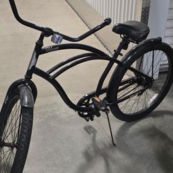 Black Hyper Beach Cruiser