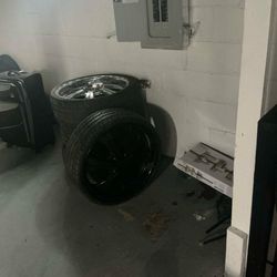 22 inch rims and tires
