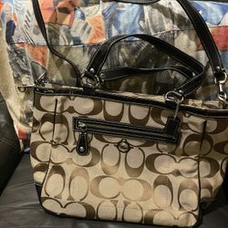 Brown Coach Shoulder Bag For Women Brand New 