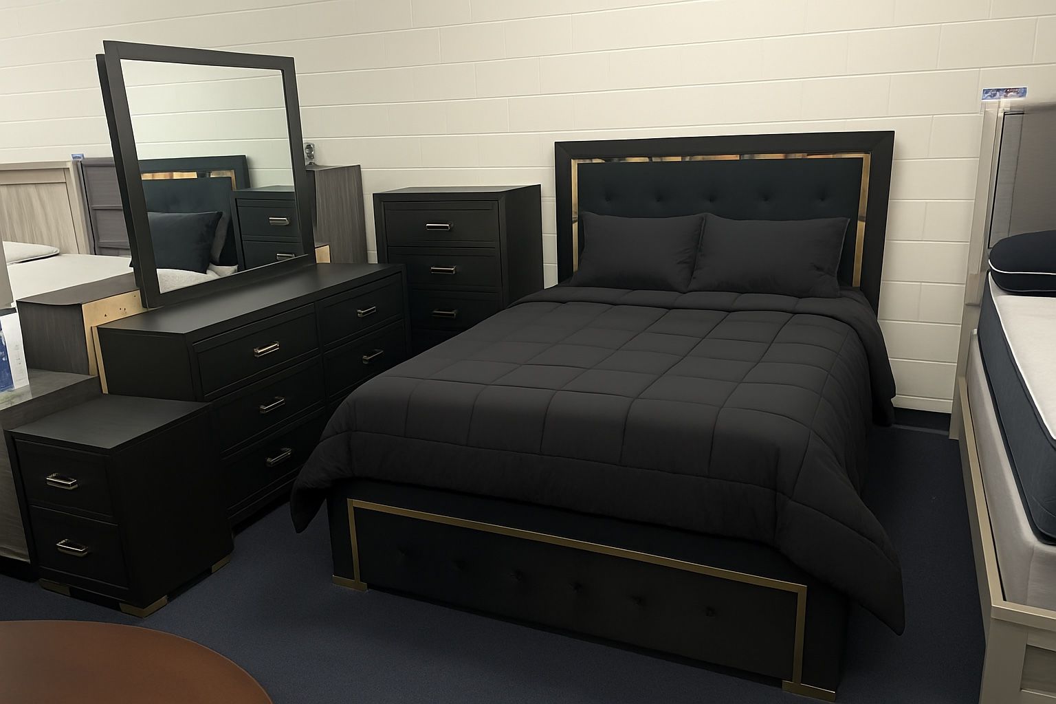 Black And Gold Queen 4pc Bedroom Set