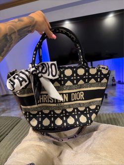 Designer Shoulder Bag – Gift – Like New