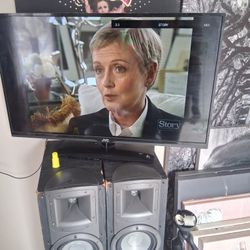 JVC 25 INCH Smart TV And Speaker's And 14 Beautiful Picture For The Living Room And Dining Room And Bedroom 