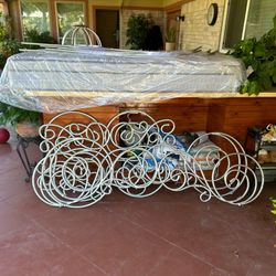 Cinderella Twin Size Bed 