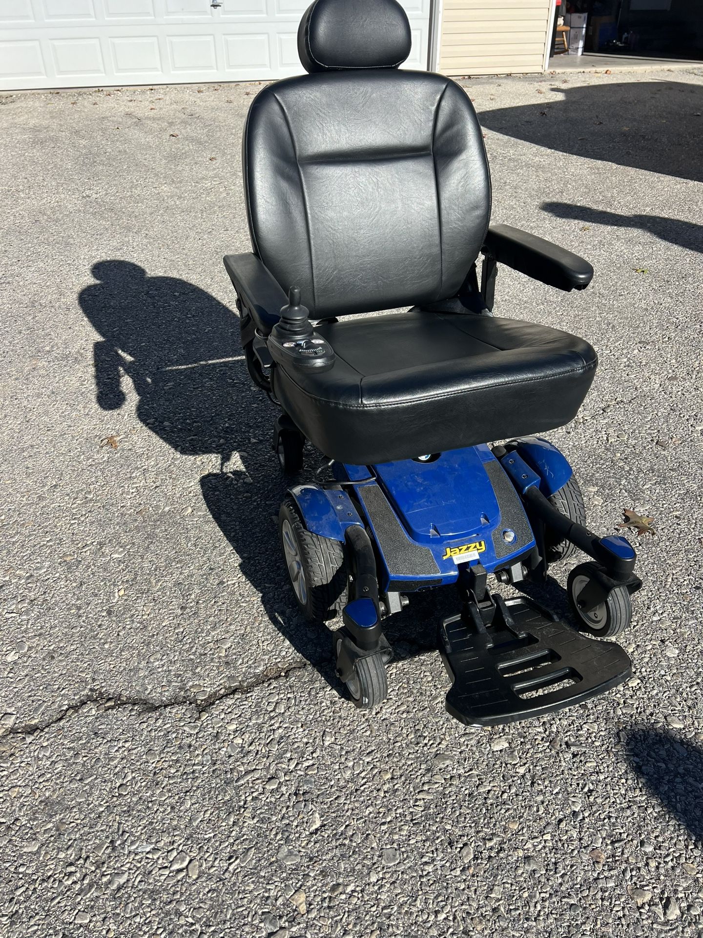 Jazzy Select 6 Electric Wheel Chair