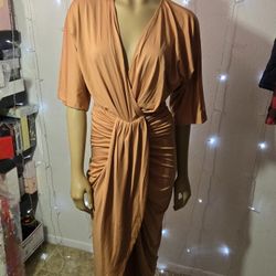 Dress Color Gold New .Have  Saize's .. S.m.l ✨️ 