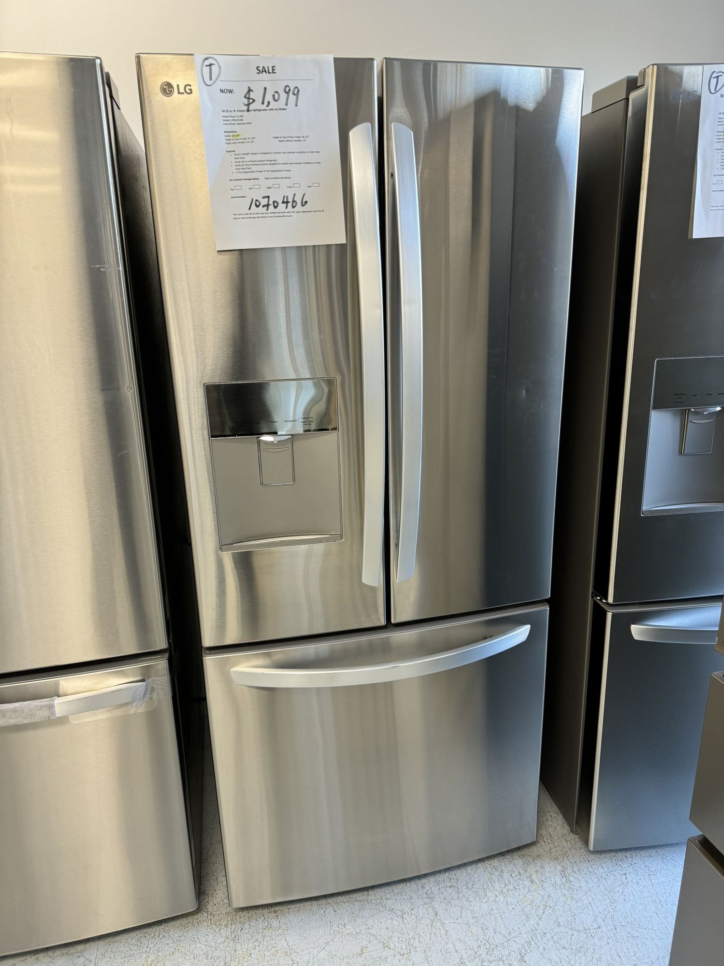 22 Cu.ft 30 Inches Wide French Door Refrigerator With Water And Ice
