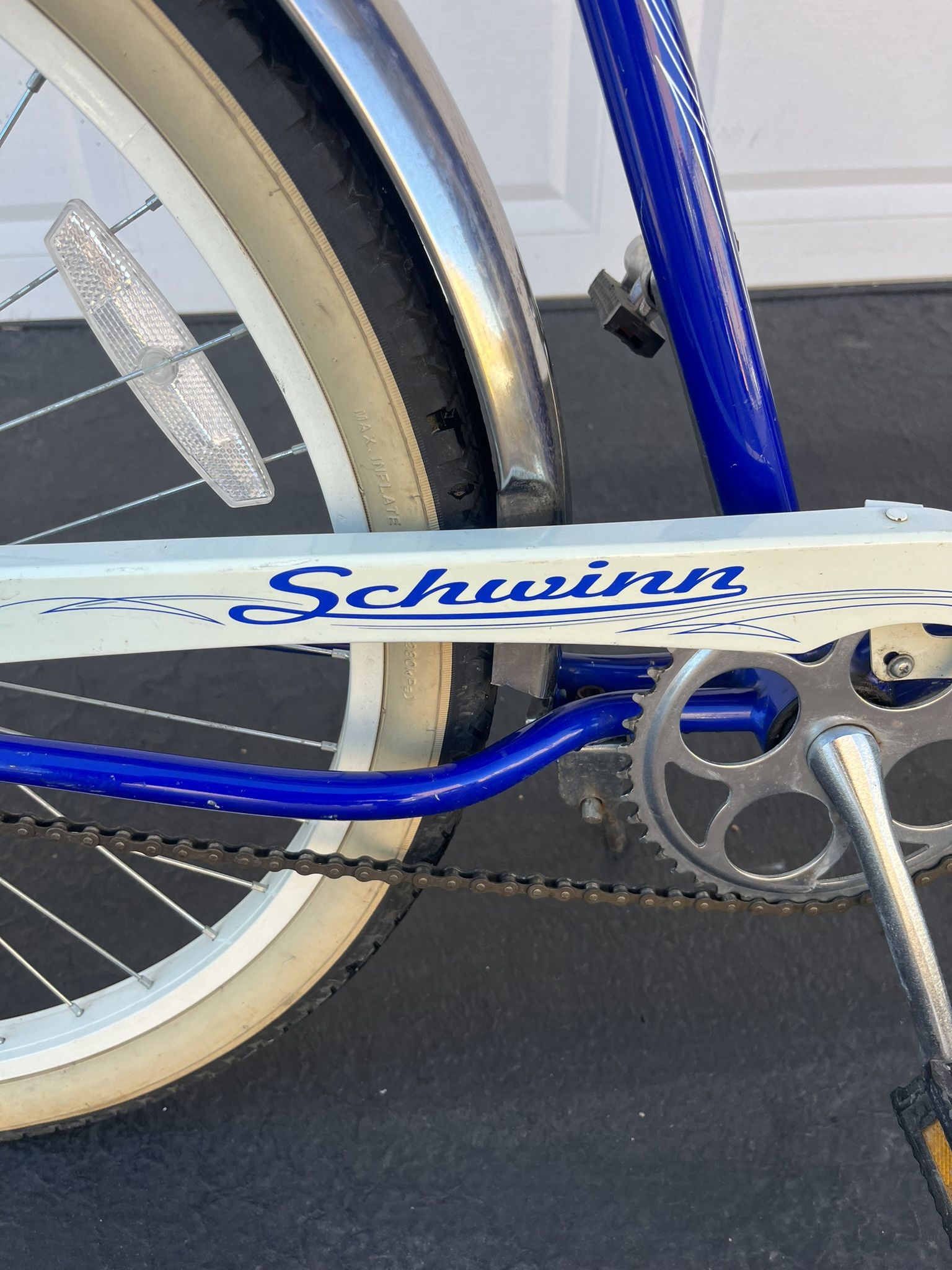 Beautiful beach cruiser Schwinn