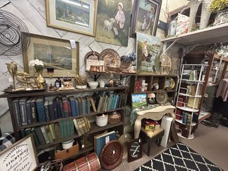 Vintage Collectibles, Decor & Furniture