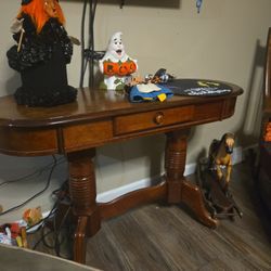 Table / Sofa Table