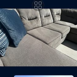 Big U Shape Sectional Chaise It's to Big For my Space 