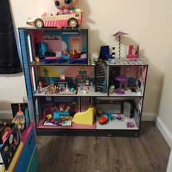 Lol Doll House with dolls and Accessories 