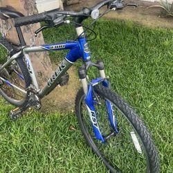 Trek 4300 Front Suspension Mountain Bike 