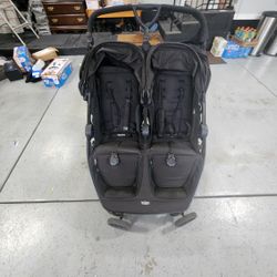 Britax Double Stroller In good Conditions 