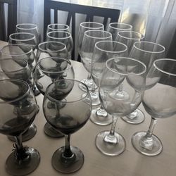 18 Wine Glasses Used Twice Price Is Firm Take All For $10