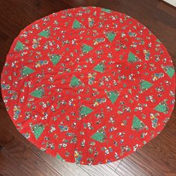 Disney Christmas Mickey Minnie Mouse Round Table Cloth 59 inch diameter just $7 xox