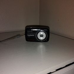 Panasonic Lumix DMC-GH4 Digital Camera *NO CHARGING CABLE* 