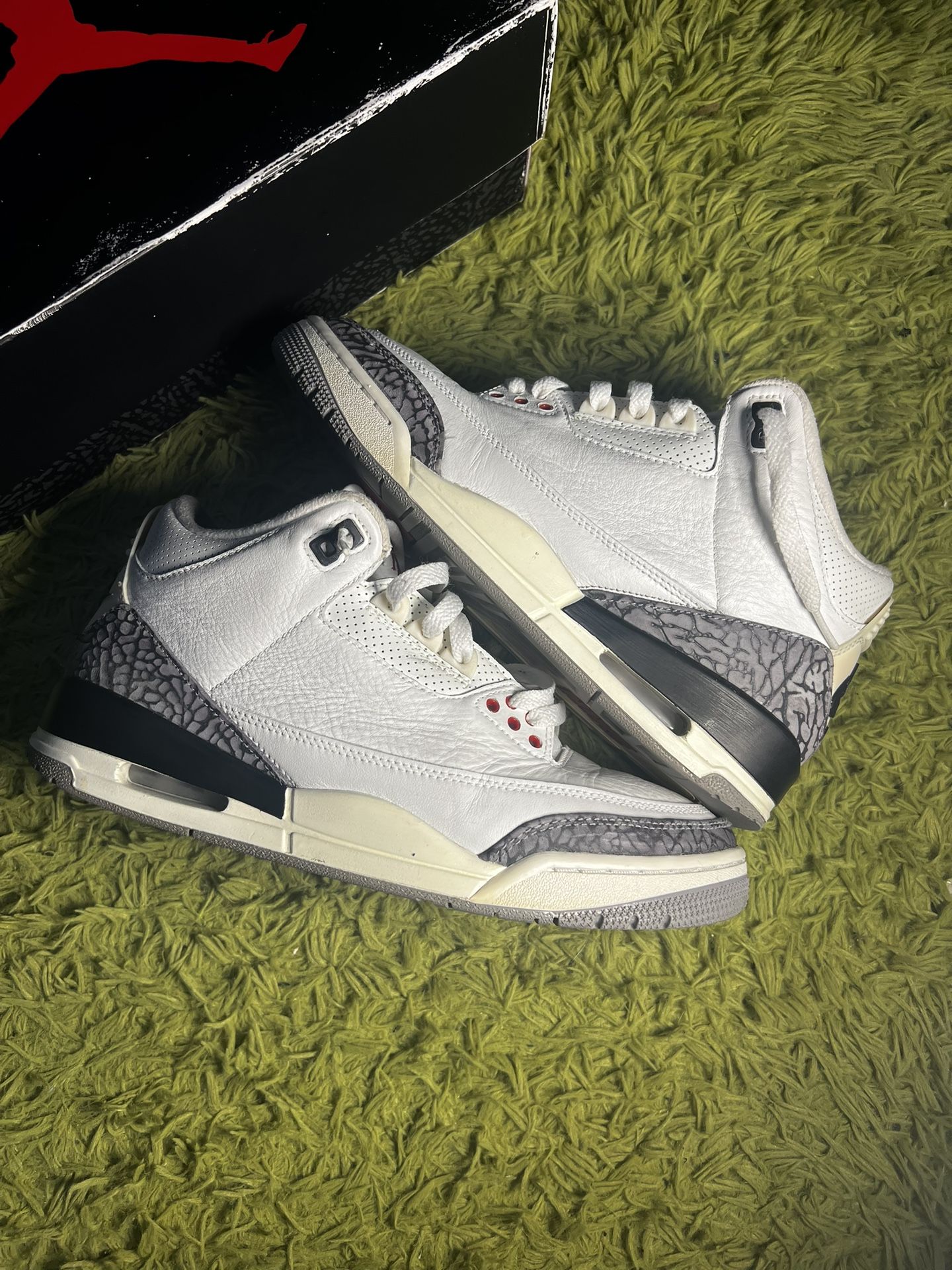 VERY CLEAN Jordan 3 Retro White Cement Reimagined Size 8.5 OG BOX