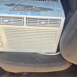 Ac Unit Works Good 