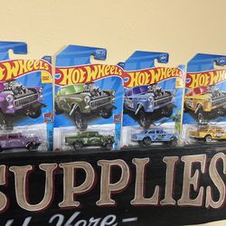 4 New Hot wheels 
