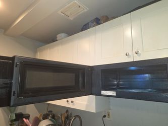 Samsung over the stove microwave