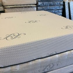  MATTRESS AND FURNITURE GREAT QUALITY 