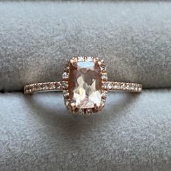 14k Morganite Diamond Ring 
