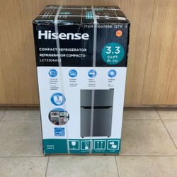 HISENSE LCT33D6ASE COMPACT 3.3 CU.FT. REFRIGERATOR.