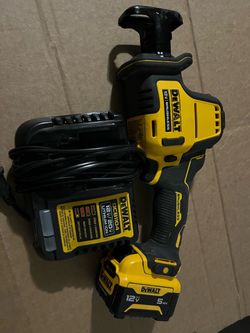 DEWALT 12V Brushless Reciprocating Saw with Battery and Charger