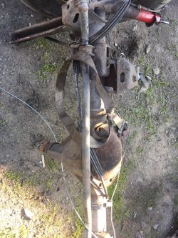 2006 Chevy Tahoe- Suburban 4x4 rear end complete