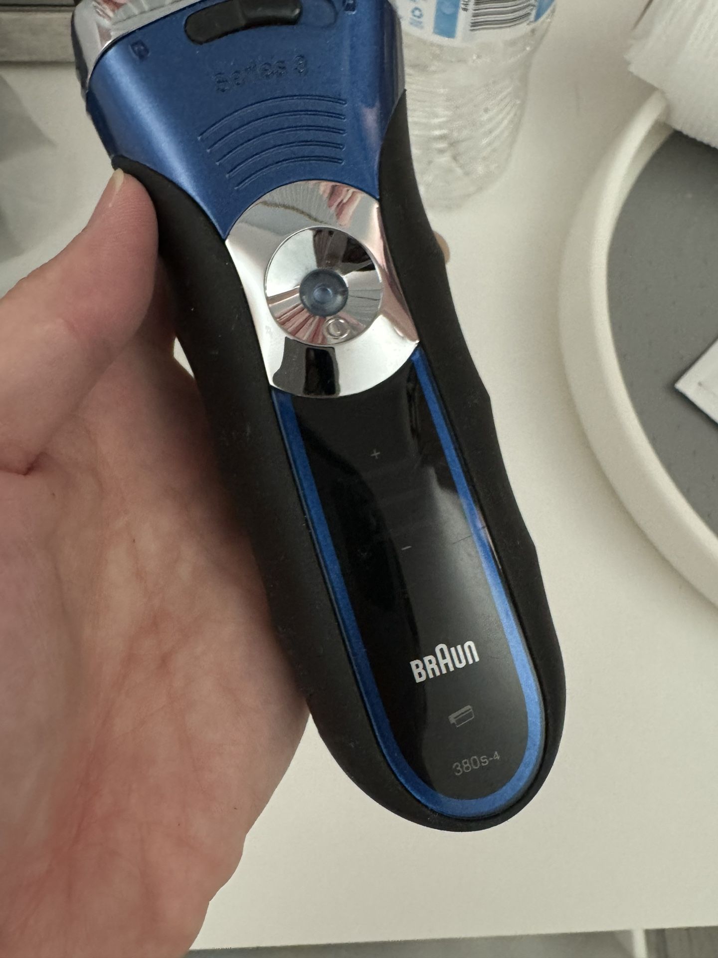 BRAUN Series 3 MicroComb Men's Shaver 380s-4