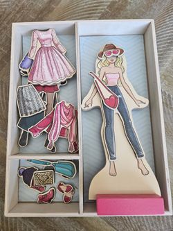 Barbie Wooden Dress Up