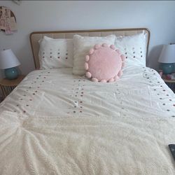 Twin Bed w Storage on Bottom