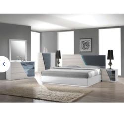 Queen Bed With 2 Night Stands And Dresser 