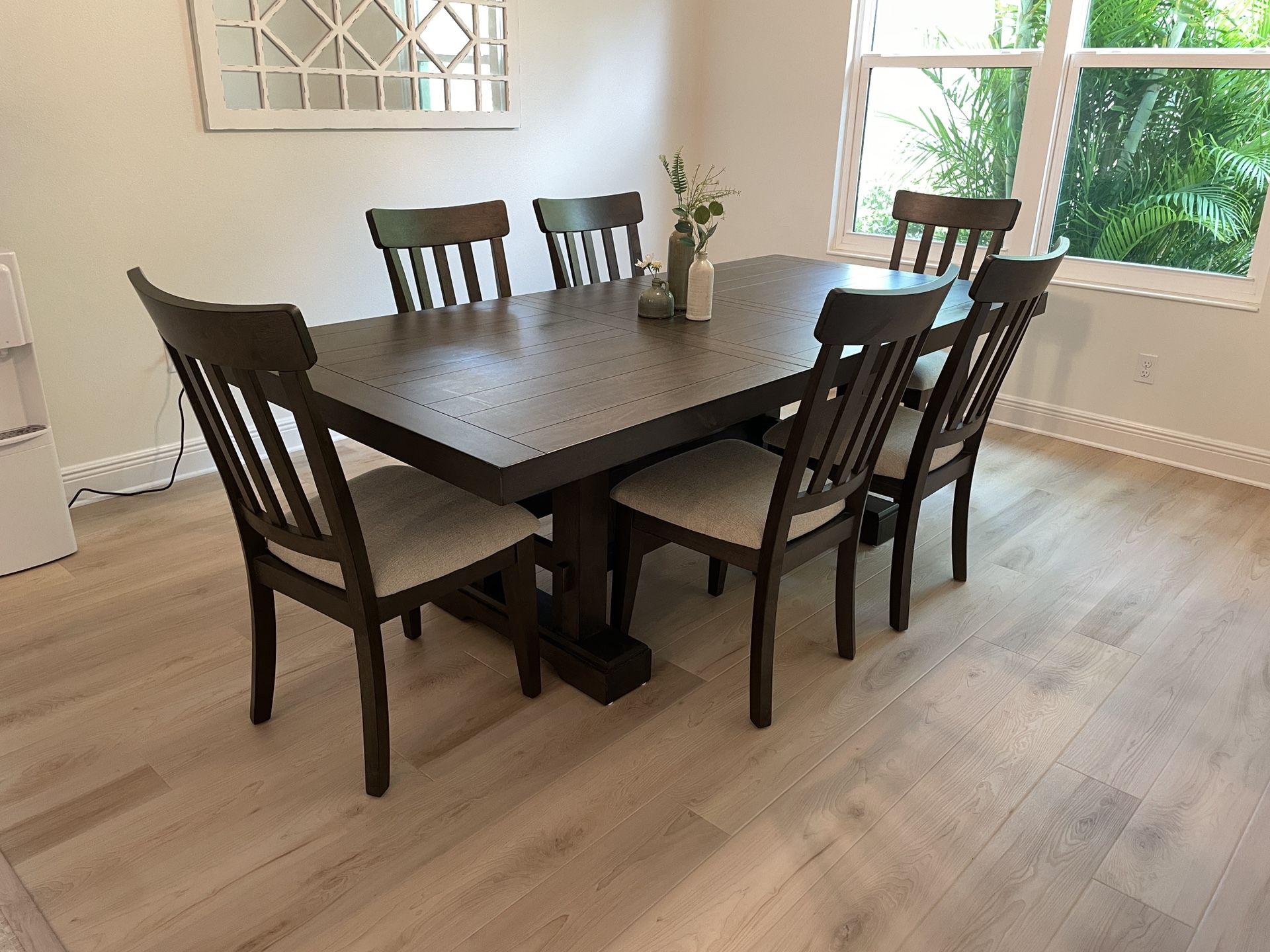 Dining Table 118D 42W 30H with 6 matching chairs