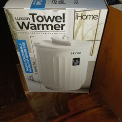 LAXURY TOWEL  WARMER 