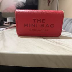 👜 Marc Jacobs Mini Tote Bag – Red (Excellent Condition)
