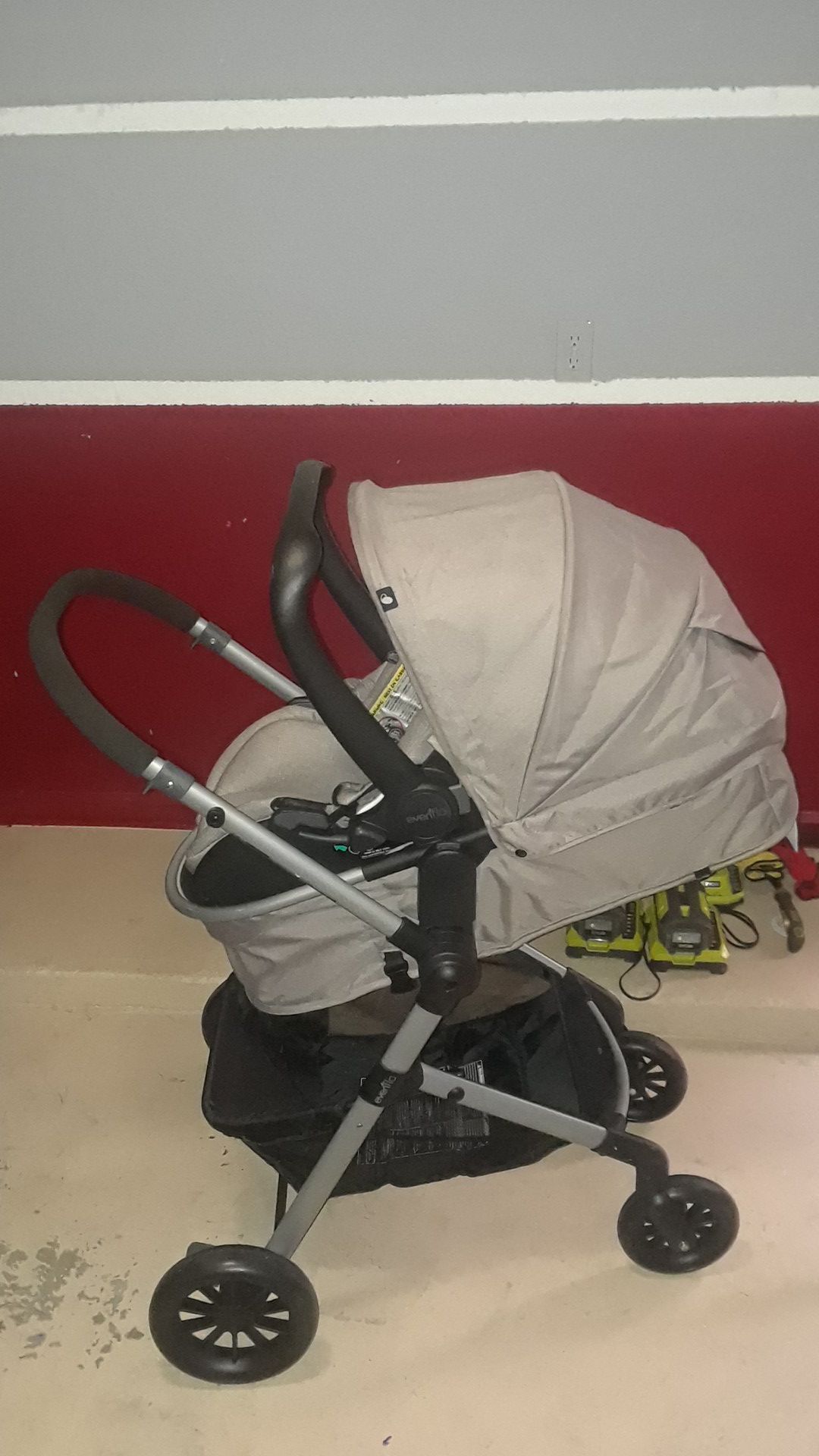 Evenflo Baby Stroller & Car Seat