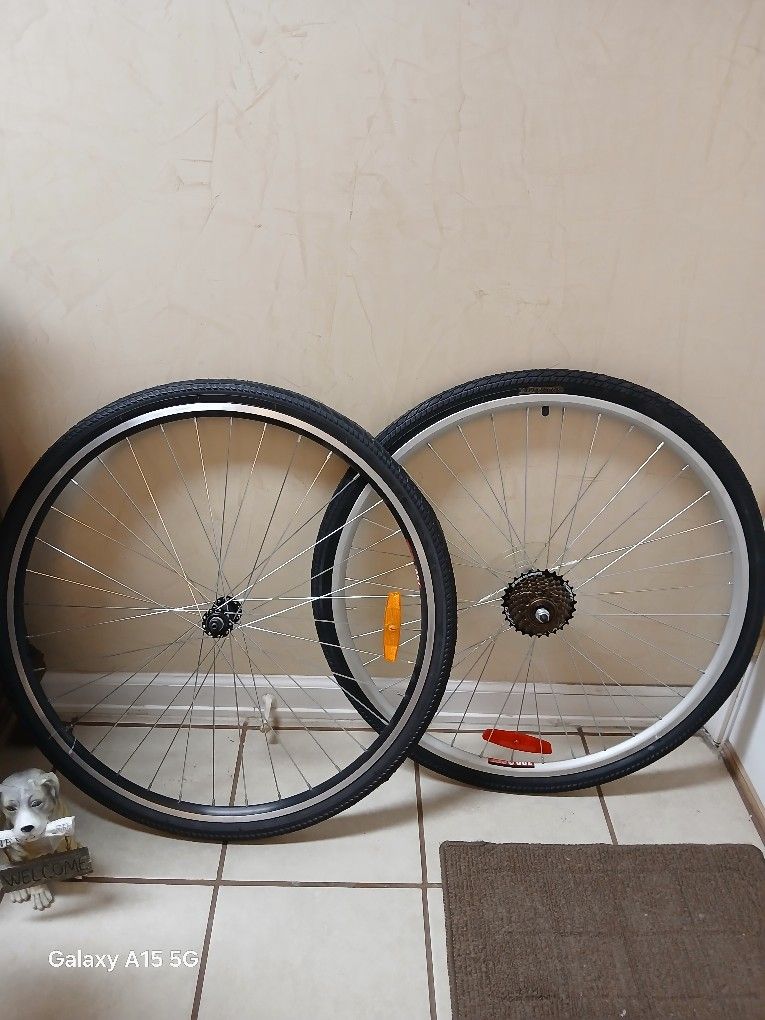 Specialized Infinity Bike Tires And Rims 26" Front And Rear New 700x38c