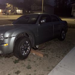 2005 Chrysler 300 Rear Wheel Dr.