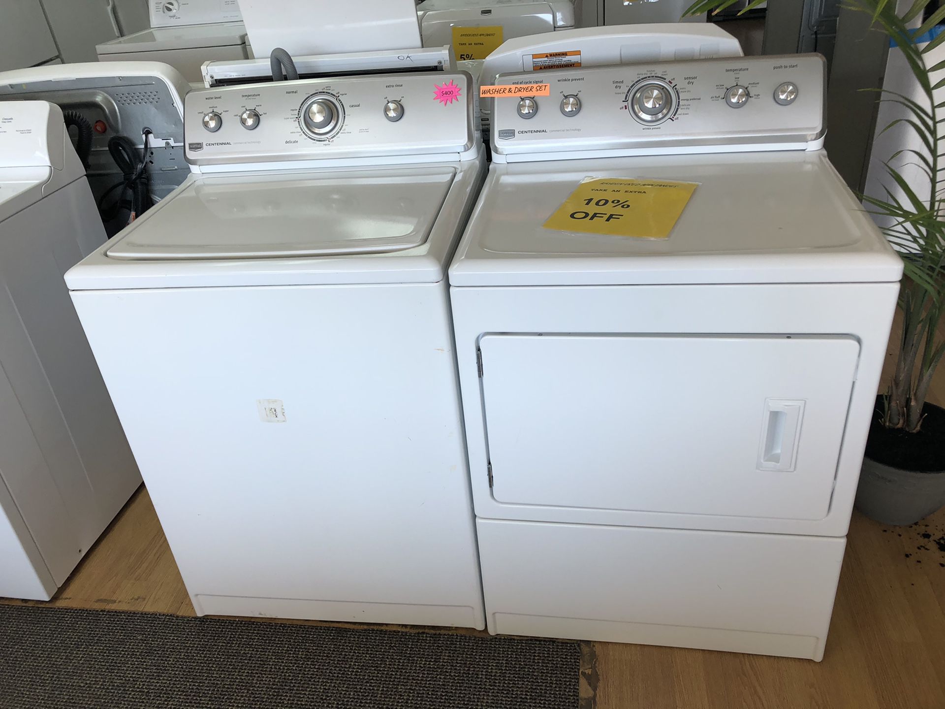 Maytag white washer and dryer set