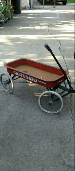 Antique Vintage Grayhound Red Wagon with Rare Spoked Wheels