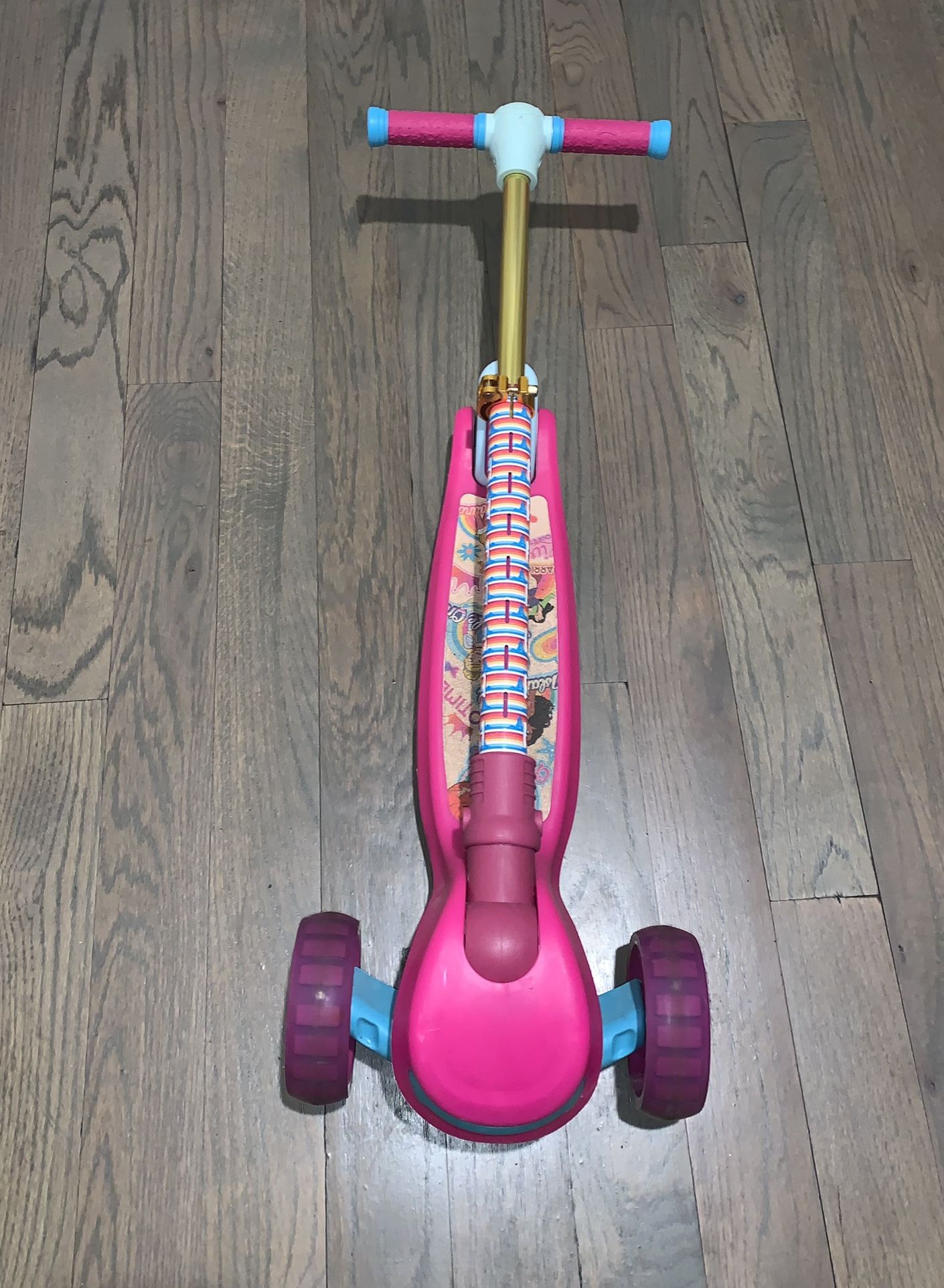Jetson 3 Wheel Kick Moana Scooter