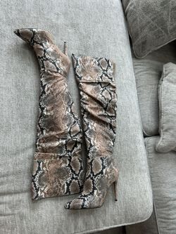 Jessica Simpson Lyrelle Boots 
