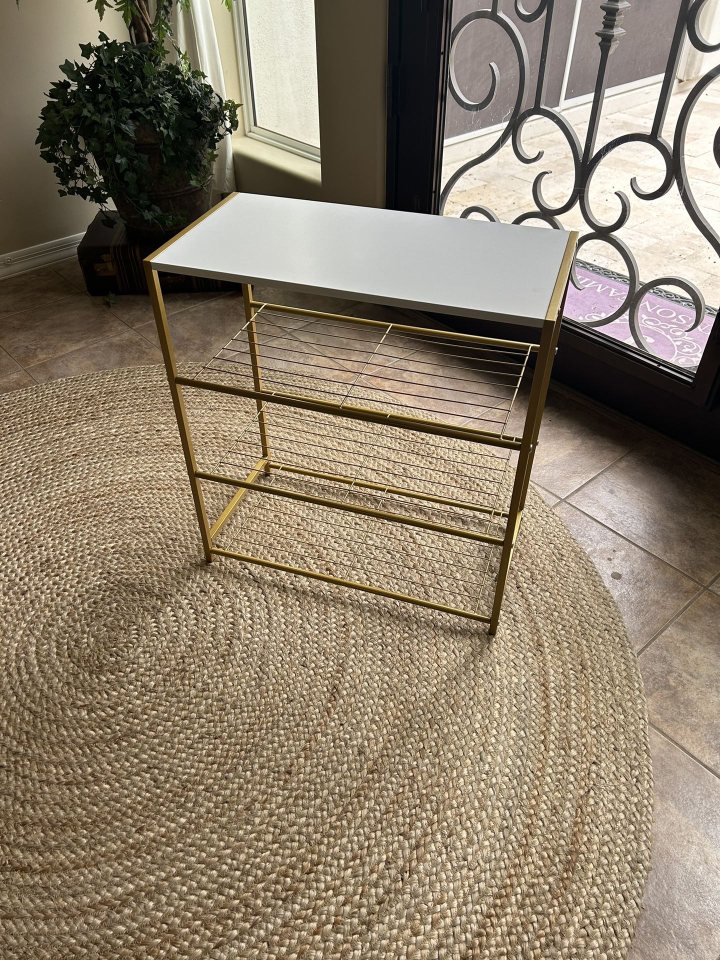 Brand New Gold Show Rack