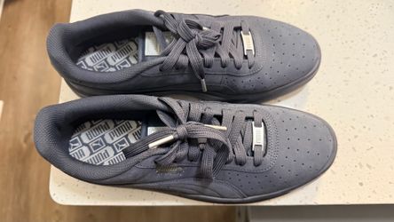 Men puma sneakers