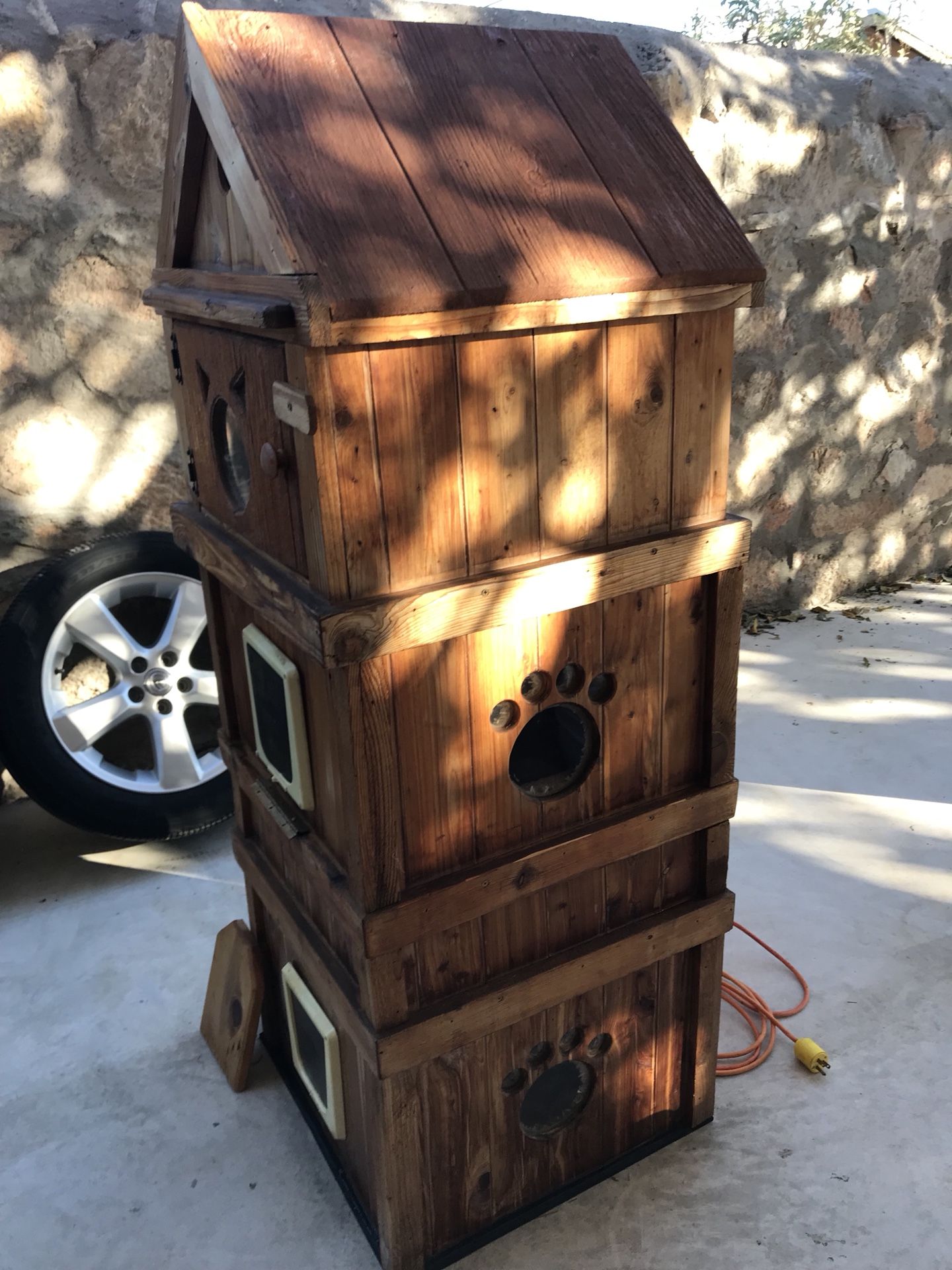 Kitty condo
