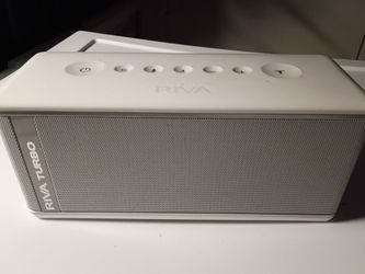 Riva turbo Bluetooth surround sound Bluetoothspeaker